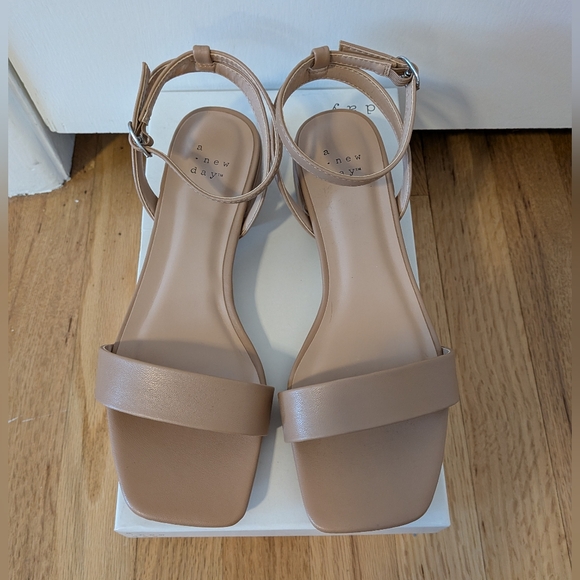 Tan Delores Ankle Strap Sandals - Women's Size 6.5 A New Day (NIB) - Picture 1 of 6